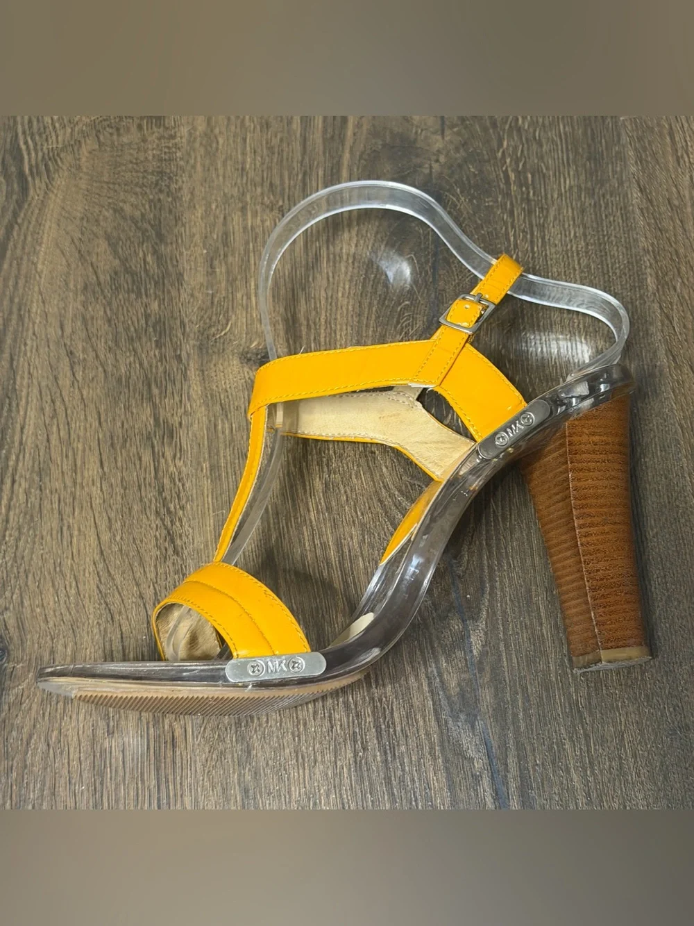 Michael Kors bright yellow patent leather and acrylic open-toe heels size 8 Medi